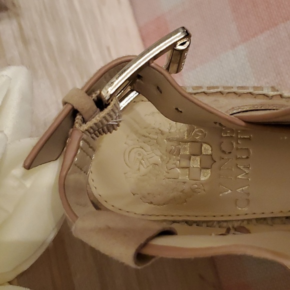 Vince Camuto wedges Nude Suede 7.5 strappy - Picture 8 of 8